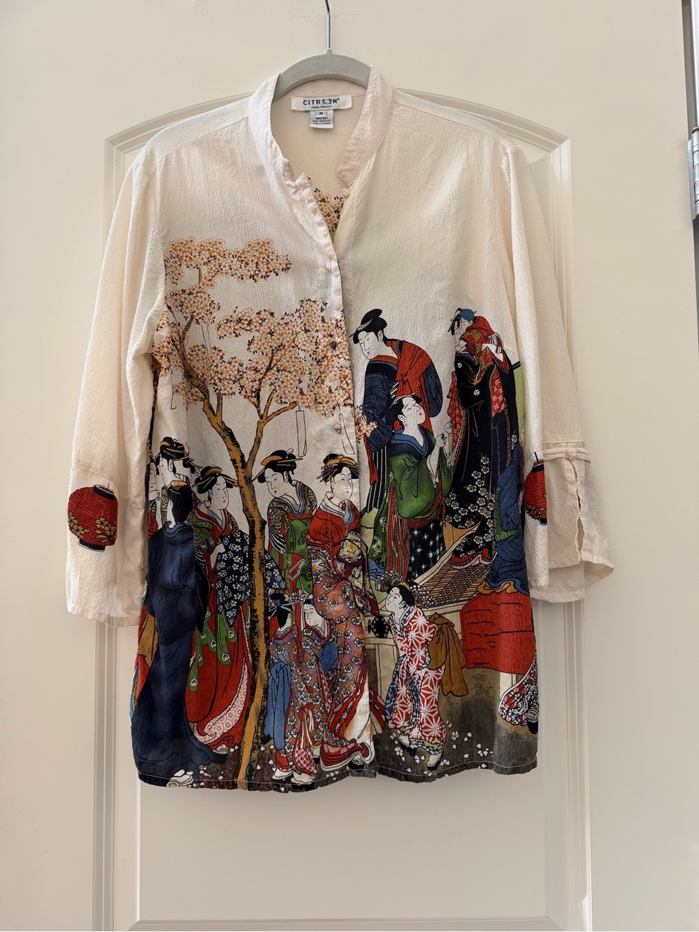 Citron Santa Monica 100% Silk Asian Inspired Button Down Kimono Style Blouse. M